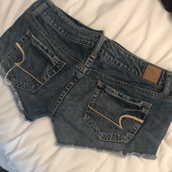 American Eagle shorty size 8 Fringe shorts - Picture 8 of 8